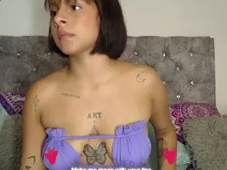 andromeeda's Live Sex Cam Show