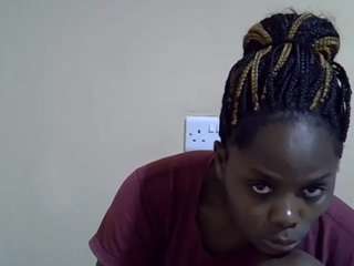 sweetlynn2 webcam model