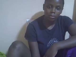 sweetlynn2's CamSoda show and profile