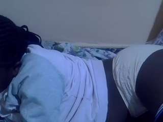 sweetlynn2's CamSoda show and profile