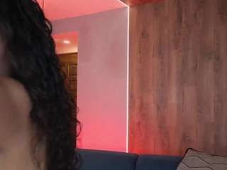 Live webcam model jennifer-rodriguez on Soda Cams