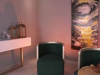 jennifer-rodriguez's CamSoda show and profile