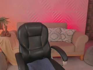 Live webcam model jennifer-rodriguez on Soda Cams