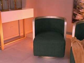 Live webcam model jennifer-rodriguez on Soda Cams