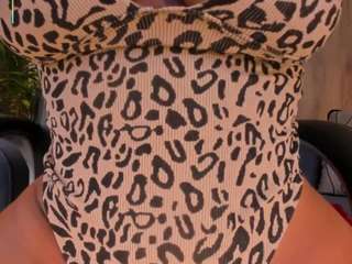 jennifer-rodriguez Sex Cam Show
