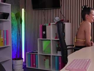 daryastars Live Webcam on CamSoda