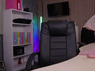 daryastars Live Webcam on CamSoda