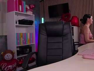 daryastars Live Webcam on CamSoda