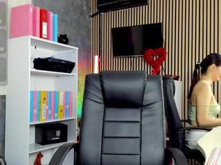 daryastars Live Webcam on CamSoda