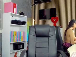 le modèle daryastars est en webcam porno dans un show sur le site camsoda, il possède les tags suivants: ahegao,lush,striptease,squirter,shaved pussy,sex-toys,public,pov,orgasm,latina,anal,full nudity,fingering,doggy-style,dirty talk,dildo-or-vibrator,cum,blowjob,anal toys,hd