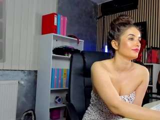 DaryaStars live cam preview