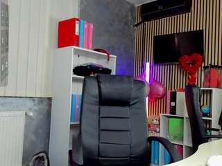 DaryaStars live cam preview