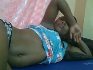 sexy-emmie webcam model