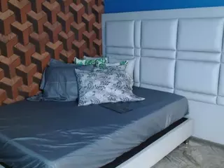 SophiaAndersonn's Live Sex Cam Show