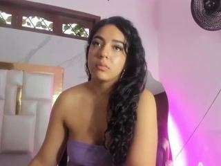  kylieandjhonny chat room