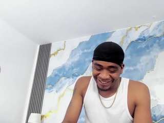  kylieandjhonny chat room