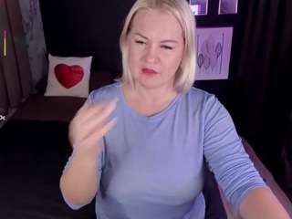 yolandakiss Live Webcam on CamSoda