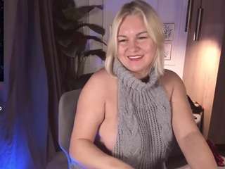 yolandakiss Live Webcam on CamSoda