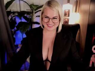 YolandaKiss on CamSoda