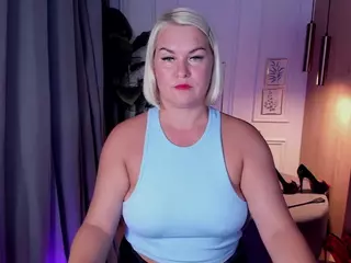 YolandaKiss's Live Sex Cam Show