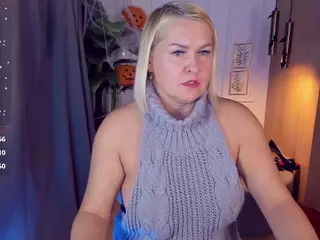 YolandaKiss's Live Sex Cam Show