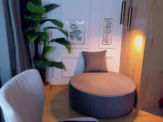 YolandaKiss's Live Sex Cam Show