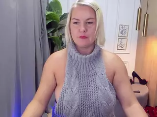 YolandaKiss's Live Sex Cam Show