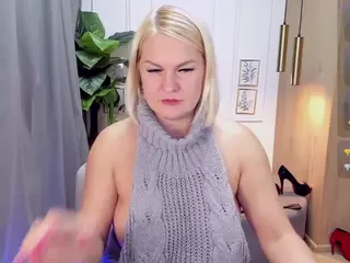 YolandaKiss's Live Sex Cam Show