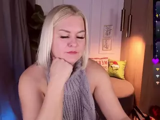 YolandaKiss's Live Sex Cam Show