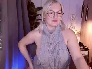 YolandaKiss's Live Sex Cam Show
