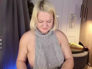 YolandaKiss's Live Sex Cam Show