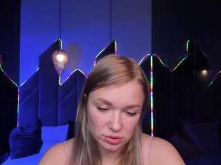 belladreamy Live Webcam on CamSoda