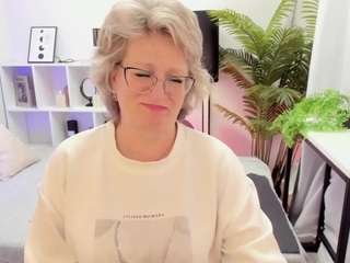 EvelynJoyful