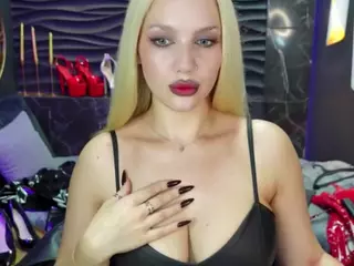 GoddessDarsy's Live Sex Cam Show