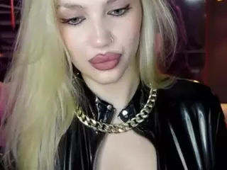 GoddessDarsy's Live Sex Cam Show