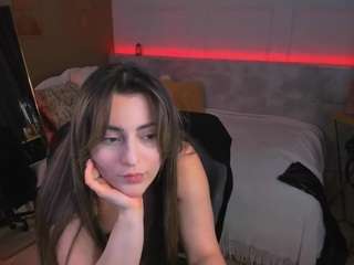 kyliemellow live webcam show