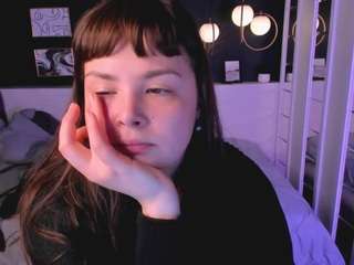 lilacmuse's CamSoda show and profile