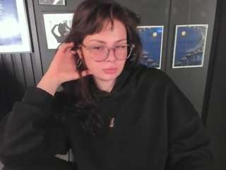 Questo modello è in diretta ora. lilacmuse