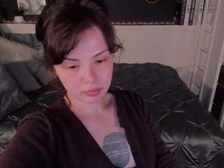 lilacmuse's live room