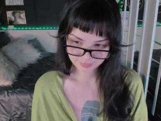 LilacMuse live webcam show