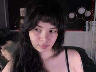 LilacMuse live webcam show