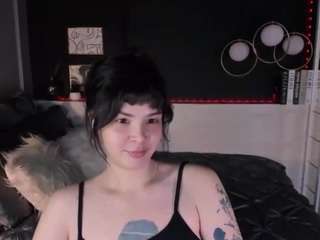LilacMuse live webcam show