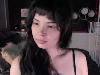 LilacMuse live webcam show