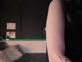 LilacMuse live webcam show