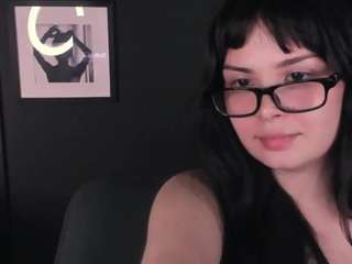 LilacMuse live webcam show