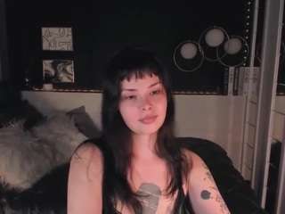 LilacMuse live webcam show