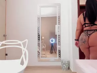 MelanyShayk's Live Sex Cam Show