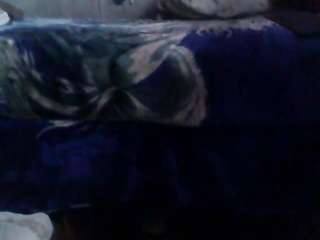 oneinchlol's CamSoda show and profile