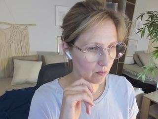 parischerry from CamSoda is Freechat