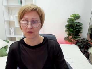 parischerry live cam profile